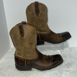 Women’s Ariat rambler cowboy ankle boots/booties. Size 4.5. EUC